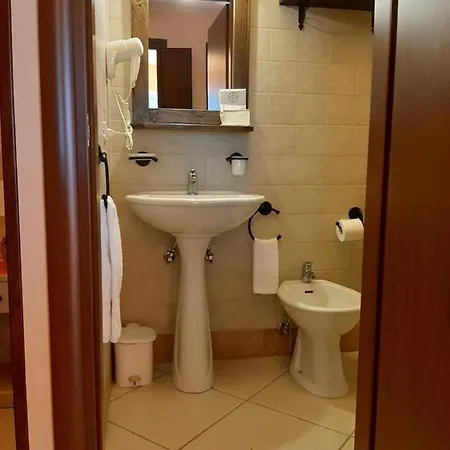 Κατάλυμα σε φάρμα Sole Del Mediterraneo